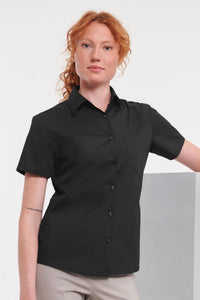 Naisten lyhythihainen polycotton popliinipaita