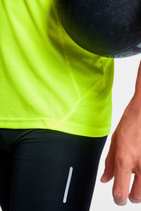 Andre hihaton tekninen paita