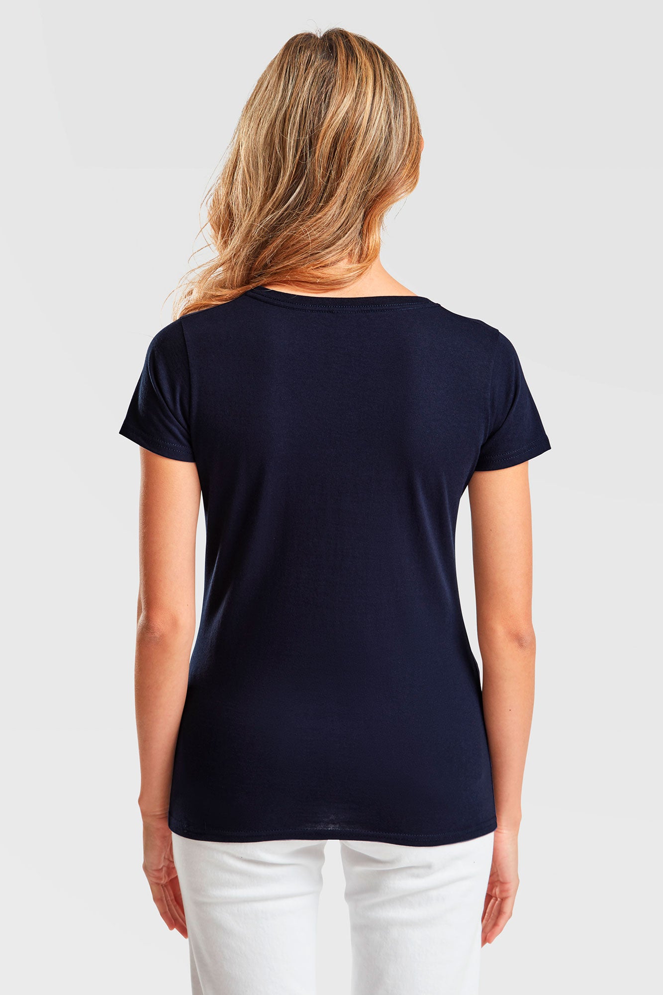 Naisten valueweight v-aukko t-paita