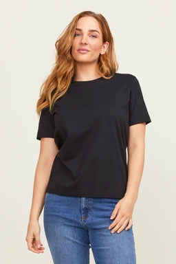 Basic naisten t-paita