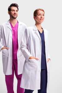 Naisten vaccine lääkärin takki