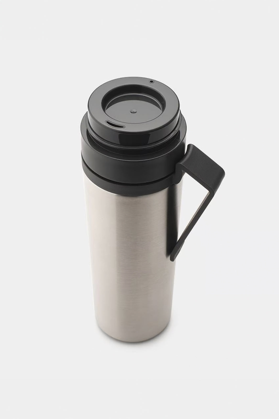 Make & take eristetty pullo