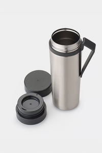 Make & take eristetty pullo