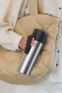 Make & take eristetty pullo